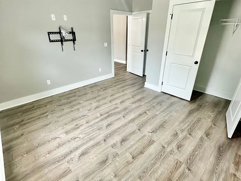 1180 French Quarter Way — Photo 9