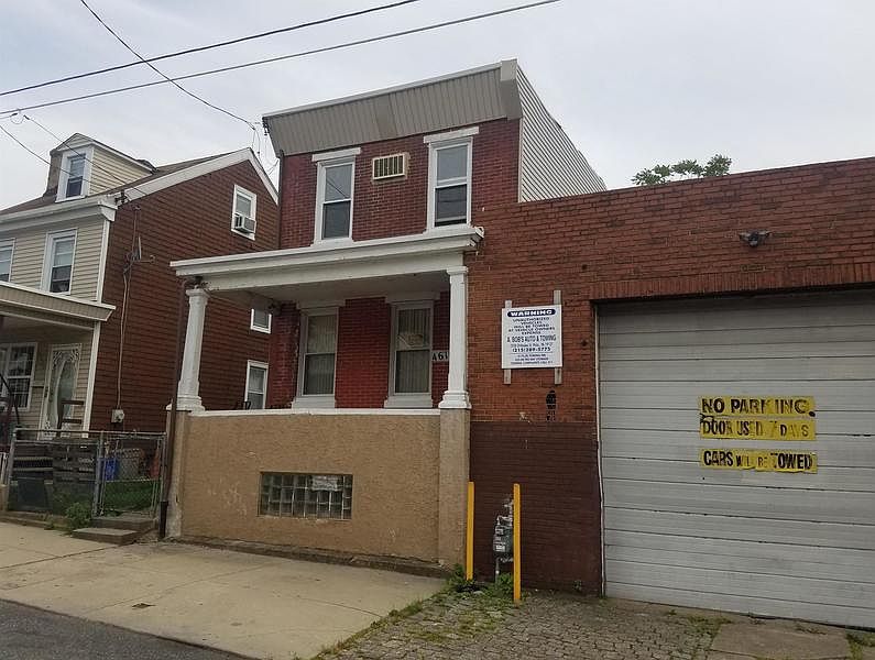 2nd image of 4615 James St
