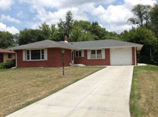 1527 Regina Ln, Rockford, IL 61102