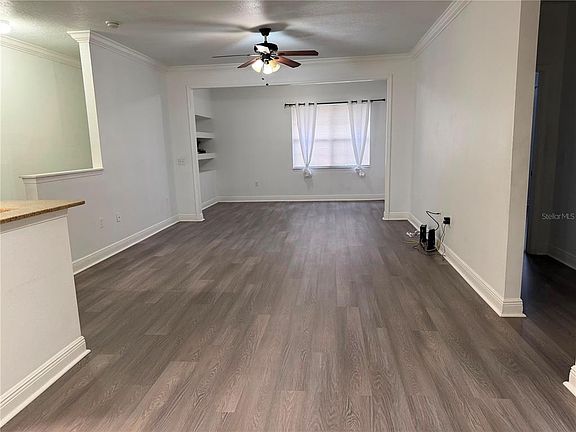 4th image of 1300 EASTERN PECAN PLACE #208