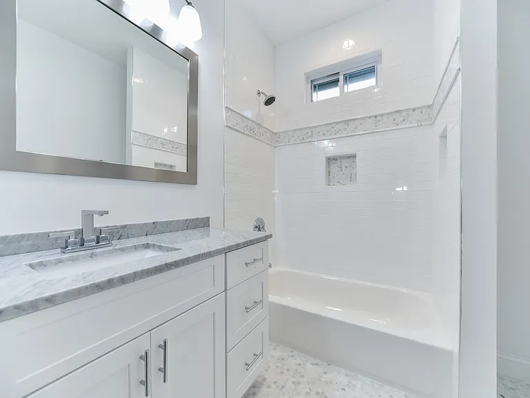 349 Meridian St #2 — Photo 6