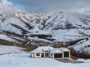 19 Calvin Dr, Horseshoe Bend, ID 83629