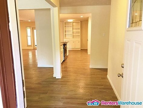 2nd image of 1505 Shady Glen Dr
