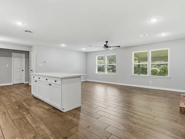165 Morris Dr — Photo 14