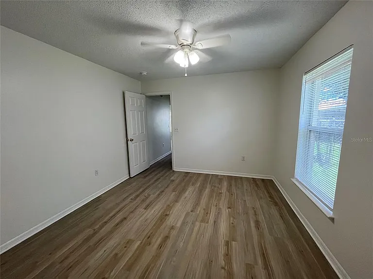 821 Marquis Ct — Photo 17