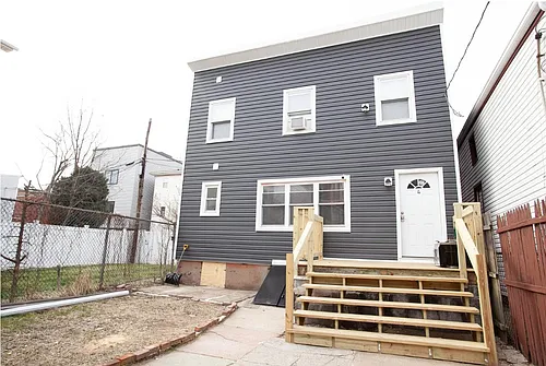 173 New York Ave #4 Photo 1