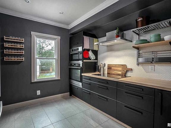2nd image of 2483 31st Street Ct