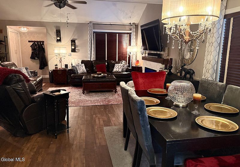 5th image of 109 Thimbleberry Road