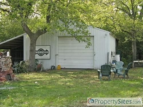 20x20 shop, 20x20 stables and chicken coop