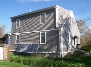 75 Wingate Ave, Warwick, RI 02888