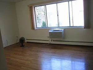 1118 Greenleaf Ave #1-B — Photo 21