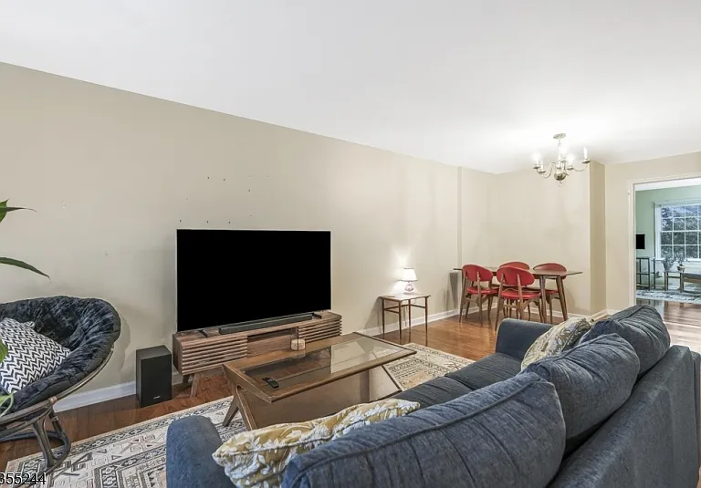 105 Alexandria Way — Photo 13