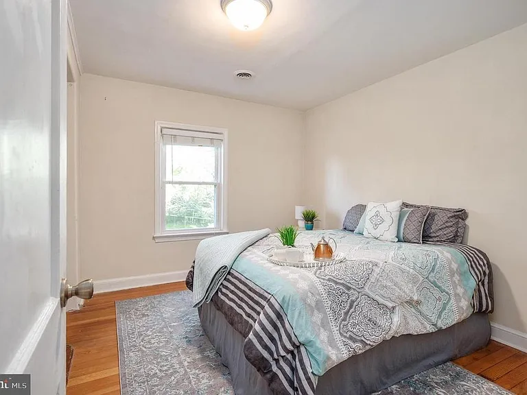 7019 Signal Hill Rd — Photo 15