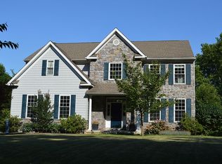 1 Bullens Ln, Wallingford, PA 19086