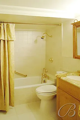 Sold by Bellmarc Realty | media 4