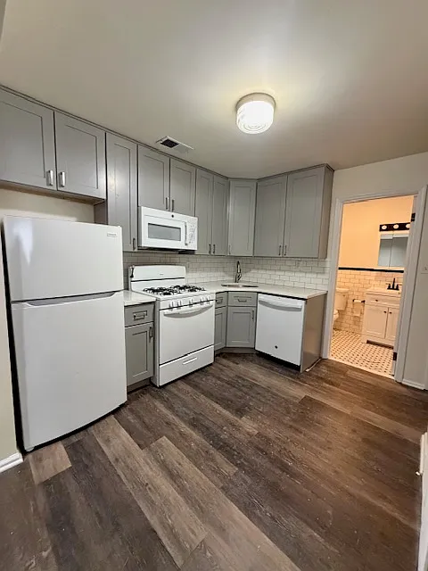 Building Photo - 449 Palisade Ave #2