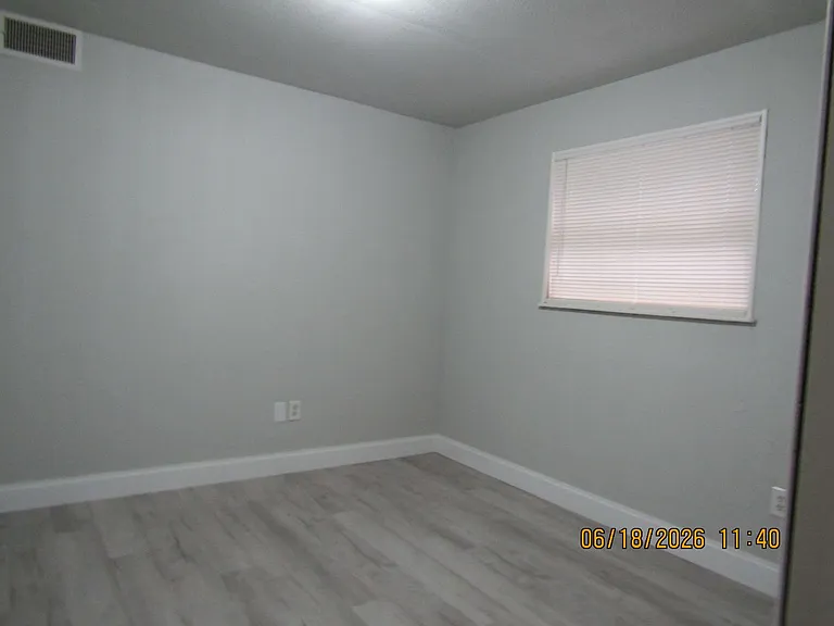 1202 NW Lake Ave — Photo 16