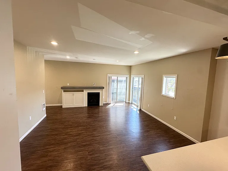 312 NE Maple St #A — Photo 6