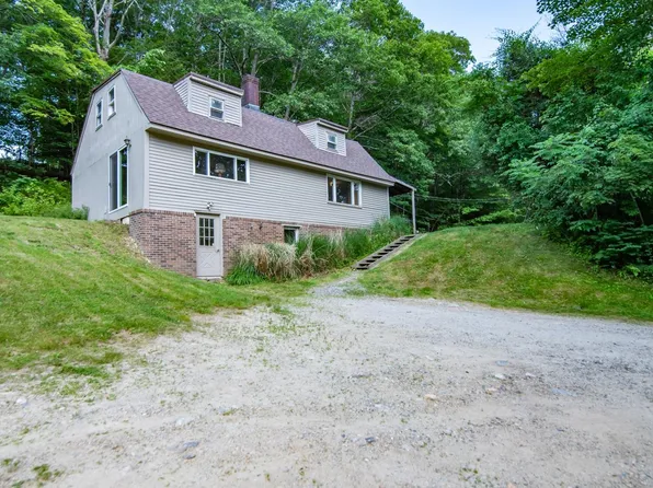 40 Brown Road, Deerfield, NH 03037