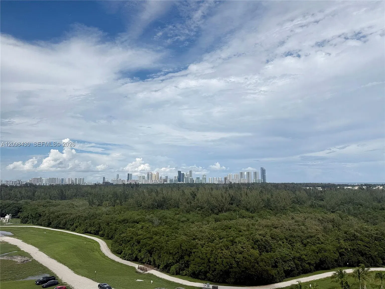 3 bed, 4.0 bath, $10,500 — Photo 2