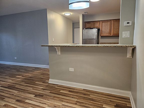 5th image of 1104 Castilian Ct APT 104
