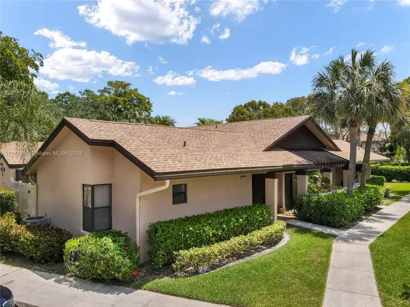 2616 Carambola Cir N #1702, Coconut Creek, FL 33066
