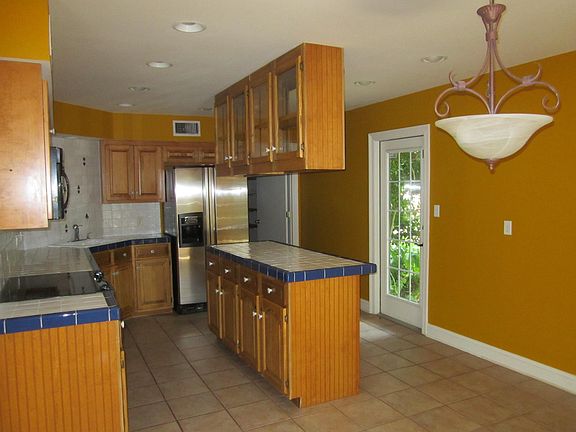 Kitchen with dining area