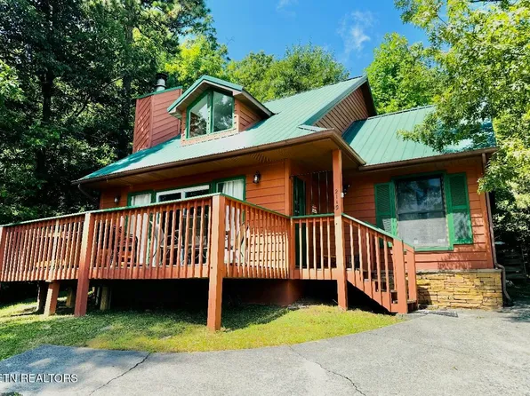 2119 Tamins Dr N, Gatlinburg, TN 37738