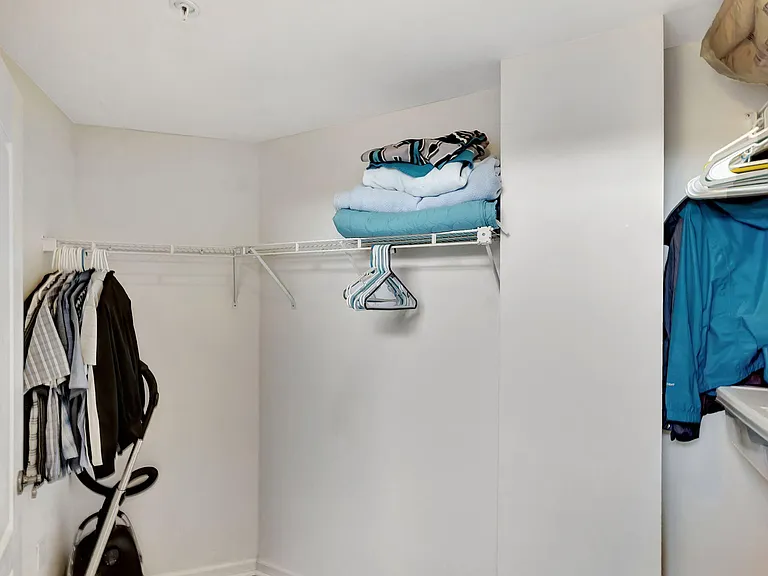 300 Uno Lago Dr #101 — Photo 30