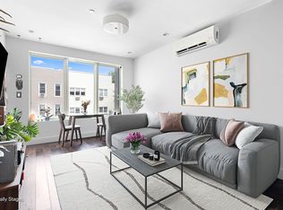 198A Kent St UNIT 3F, Brooklyn, NY 11222