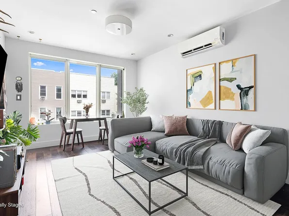 198A Kent St Unit 3F, Brooklyn, NY 11222