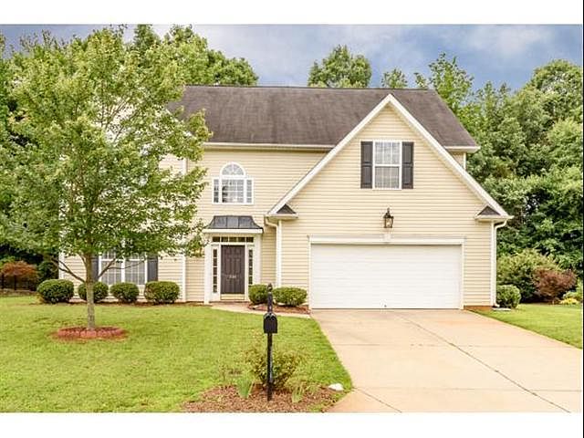 1st image of 806 Croftwood Dr