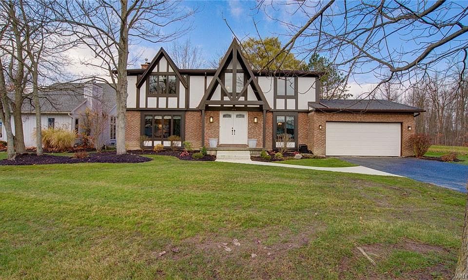 1st image of 294 Glen Oak Dr