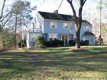 1st image of 310 Clearwater Dr