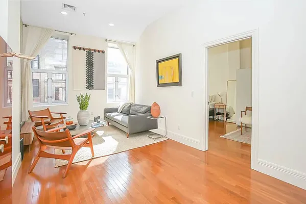 Rented by Sapo Group | media 6
