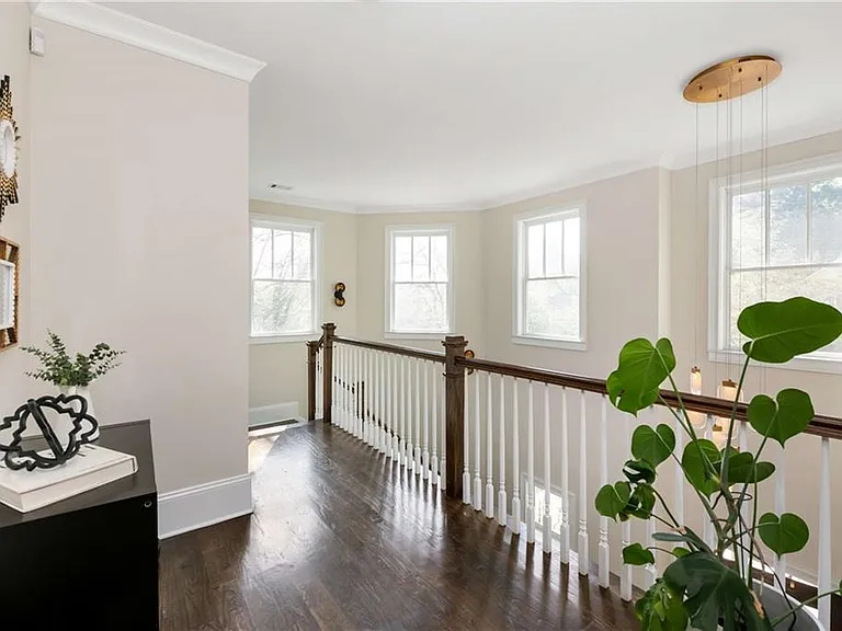 582 Charleston Ave SE — Photo 44