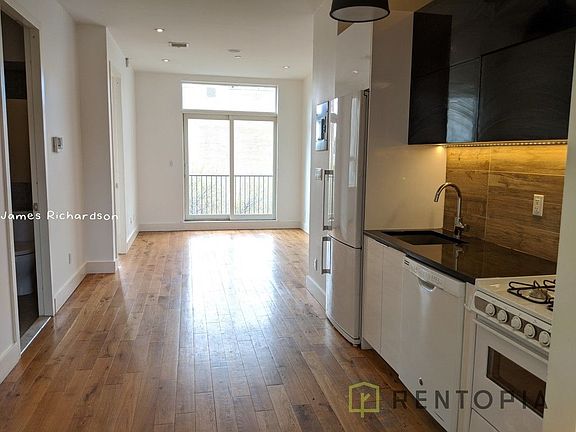 3rd image of 73 Montrose Ave #3AA