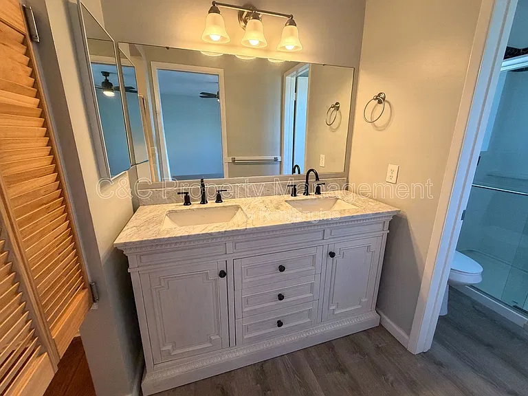 410 Mira Loma Ln — Photo 12