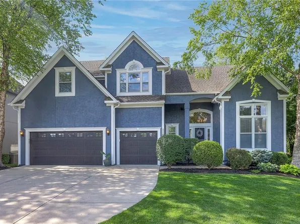 11425 W 142nd Ter, Overland Park, KS 66221