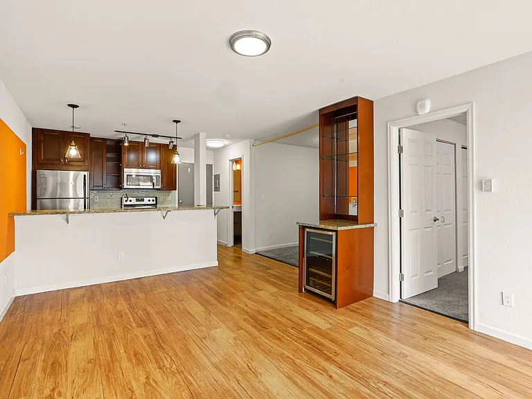 View House — Photo 24