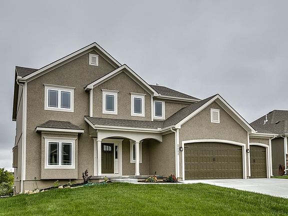 2nd image of 7111 NE 116th Pl