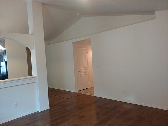 Vaulted family room