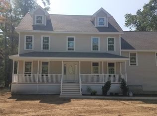 2 Stevens Rd, North Reading, MA 01864