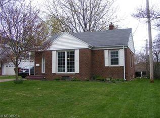 198 Crescentview Dr SW, Massillon, OH 44646