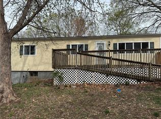 1216 S 10th St, Atchison, KS 66002