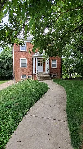 814 Greenwood Cir Photo 1