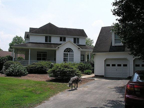 2 Car Garage