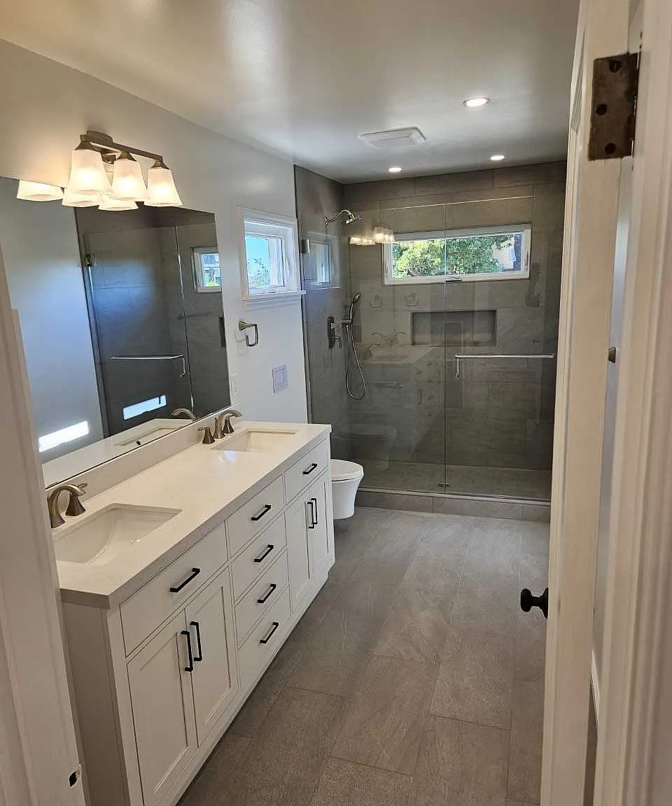 2 bed, 2142 sqft, $3,700 — Photo 3