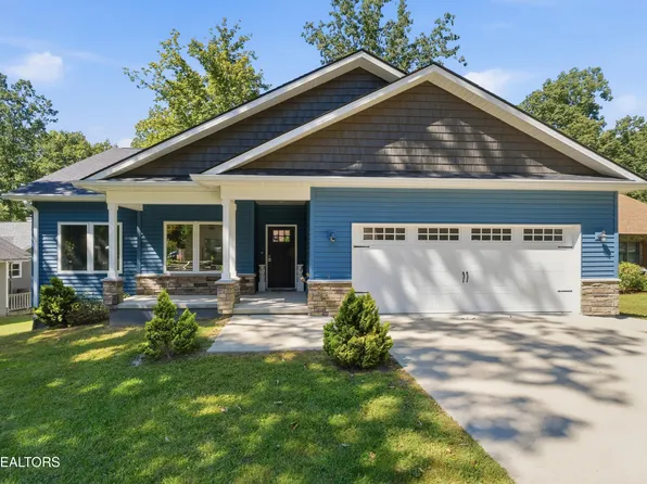 204 Lakeside Dr, Crossville, TN 38558