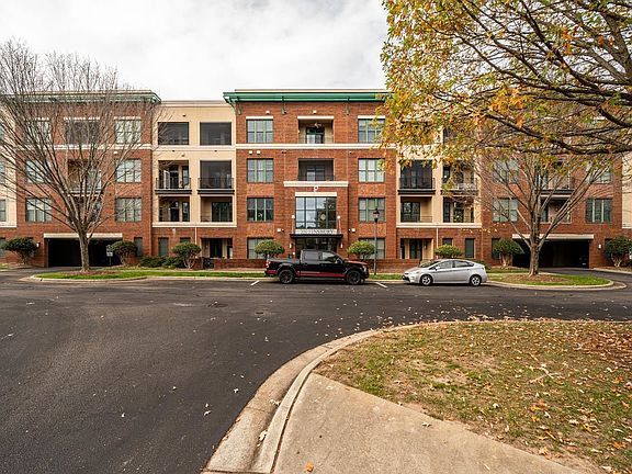 2nd image of 300 Finsbury St APT 208